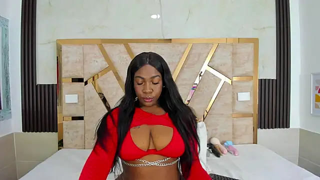 Athenea Mills online show from 01.22.25