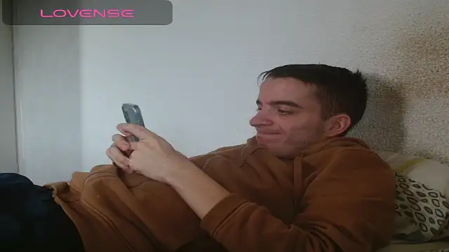 Tombgy07 online show from 11.14.25