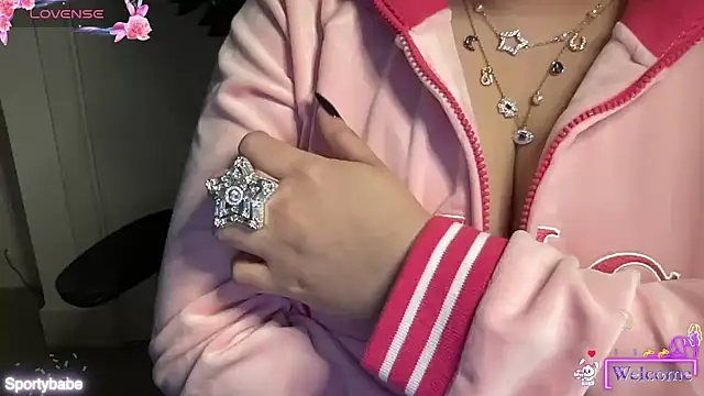 Snapshot of Sportybabe chatting on 12.17.24 Sportybabe online show from 12.17.24