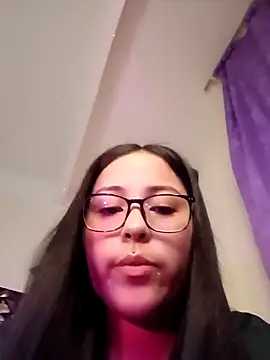 Snapshot of persefone_core chatting on 02.25.25 persefone core online show from 02.25.25