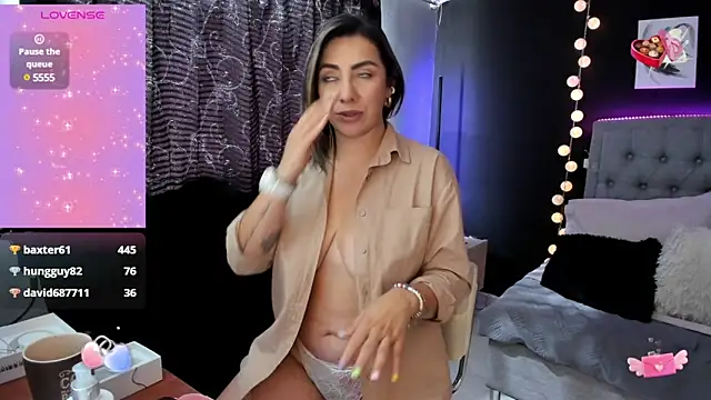 Isabella lt online show from 02.04.25