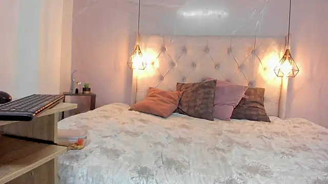 Snapshot of SakuraLee_ chatting on 09.09.25 SakuraLee online show from 09.09.25