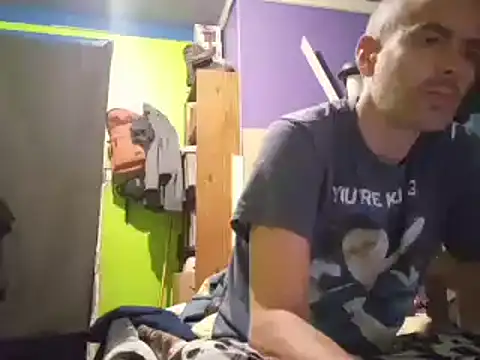 Snapshot of JunkieLiLMethWhore chatting on 03.18.25 JunkieLiLMethWhore online show from 03.18.25