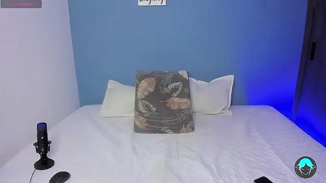 Snapshot of sofi_elfqueen chatting on 03.14.25 sofi elfqueen online show from 03.14.25