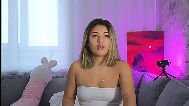 lily  foster online show from 01.23.25