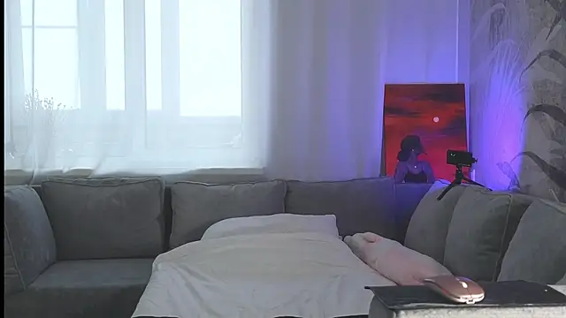 lily  foster online show from 02.13.25