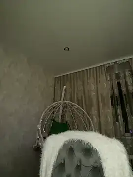 lily  foster online show from 04.23.26