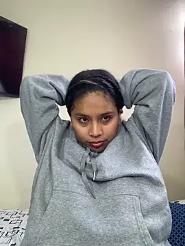 moncerrat luna online show from 10.11.25