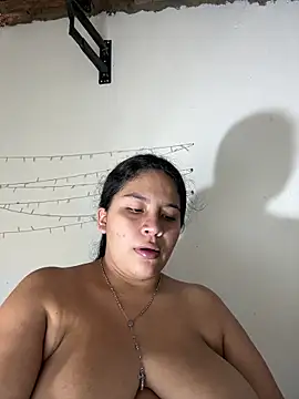 moncerrat luna online show from 02.26.26