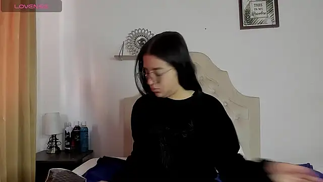 aliice walker  online show from 02.01.25