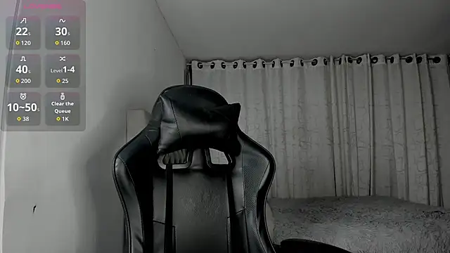 Snapshot of aliice_walker_ chatting on 07.22.26 aliice walker online show from 07.22.26