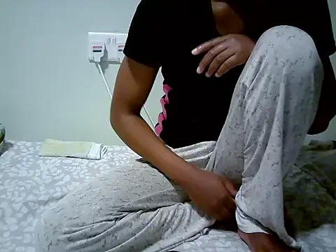 Snapshot of lupita_0 chatting on 10.20.25 lupita 0 online show from 10.20.25