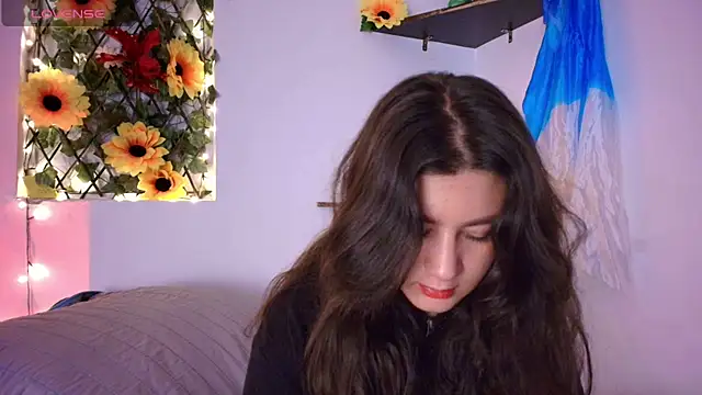 Snapshot of kisstarxxx chatting on 02.24.26 kisstarxxx online show from 02.24.26