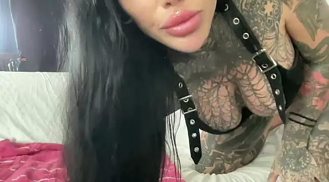 claudiacvc95 online show from 03.19.25