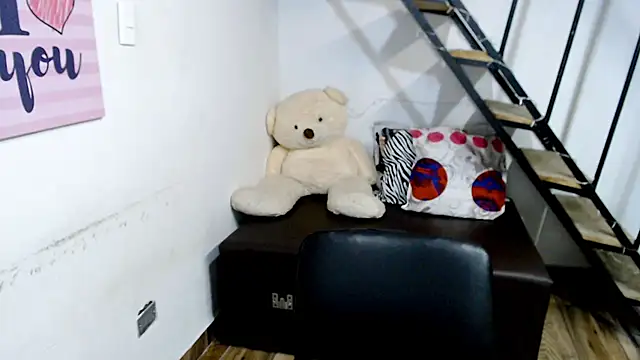 samantha baby  online show from 01.17.25