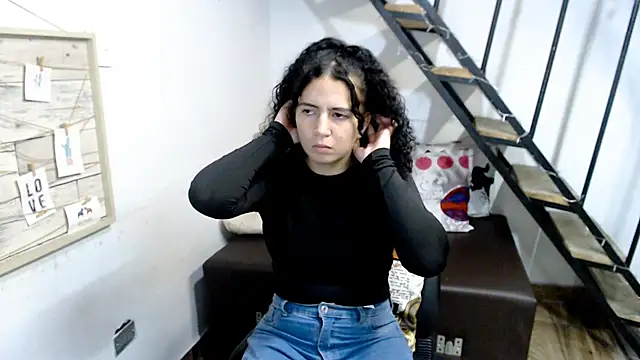 samantha baby  online show from 02.15.25