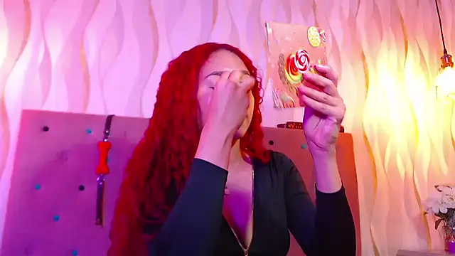 Snapshot of IsabelaLatina chatting on 02.26.26 IsabelaLatina online show from 02.26.26