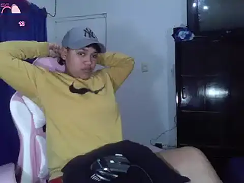 Charis 21 online show from 02.13.25