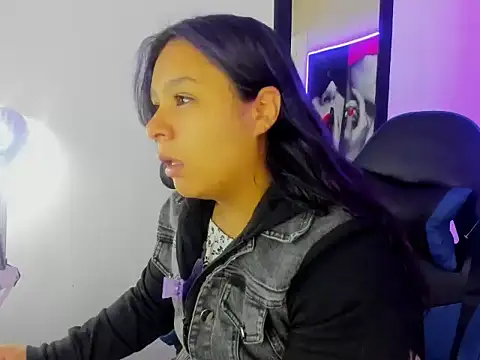 Charis 21 online show from 02.05.26