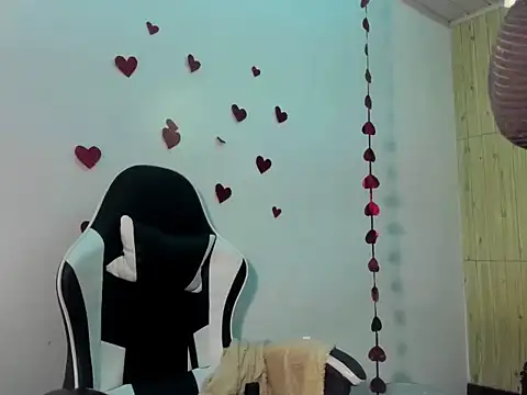 Charis 21 online show from 02.14.26