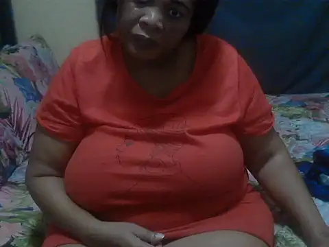 Snapshot of BLACKMILF4U chatting on 04.20.26 BLACKMILF4U online show from 04.20.26