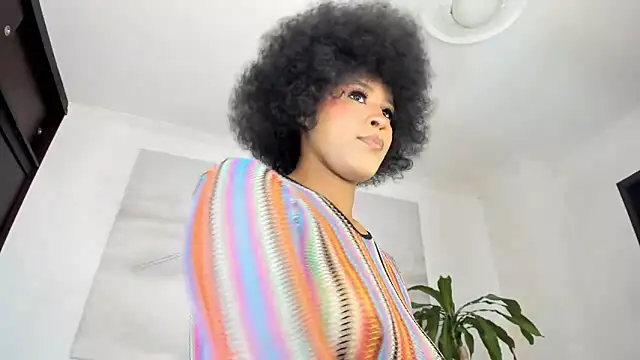 Snapshot of Apotheosis01 chatting on 11.22.25 Apotheosis01 online show from 11.22.25