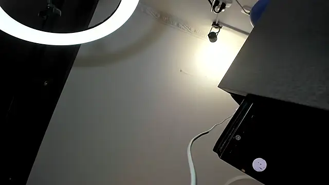 Apotheosis01 online show from 12.14.25