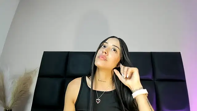 NoraDasilva online show from 02.05.26