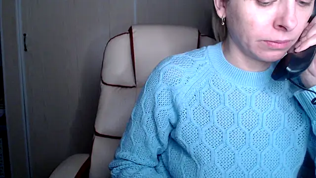 Snapshot of las_sweet chatting on 10.23.25 las sweet online show from 10.23.25