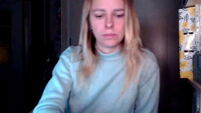 Snapshot of las_sweet chatting on 10.28.25 las sweet online show from 10.28.25