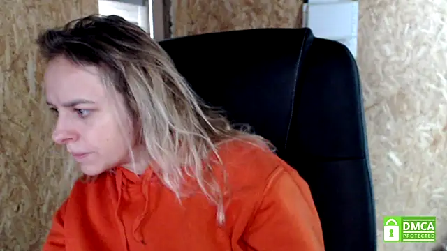 Snapshot of las_sweet chatting on 02.25.26 las sweet online show from 02.25.26