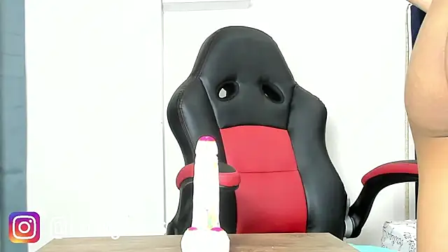 Kloe-squirts online show from 09.27.25