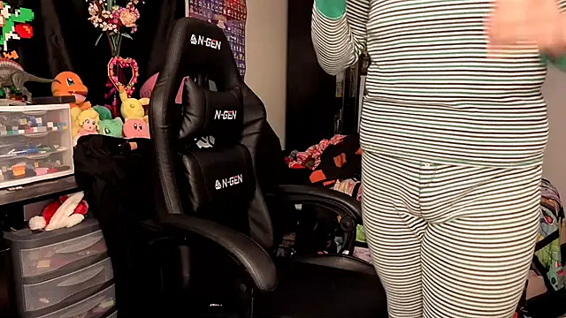 ShinyCherub online show from 10.12.25