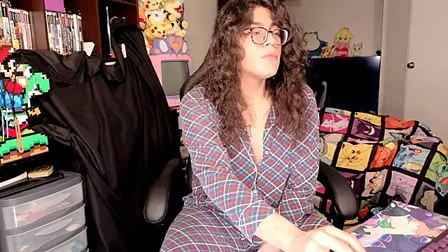 Snapshot of ShinyCherub chatting on 02.09.26 ShinyCherub online show from 02.09.26