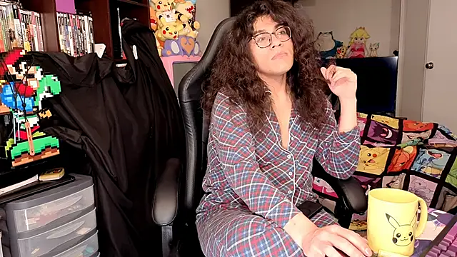 Snapshot of ShinyCherub chatting on 02.10.26 ShinyCherub online show from 02.10.26