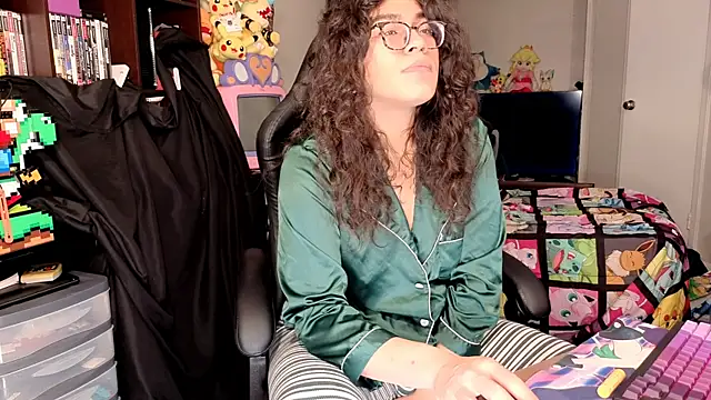 Snapshot of ShinyCherub chatting on 02.10.26 ShinyCherub online show from 02.10.26