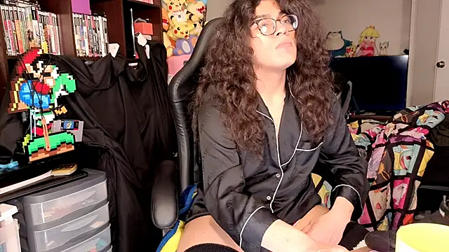 Snapshot of ShinyCherub chatting on 02.14.26 ShinyCherub online show from 02.14.26