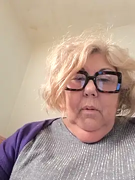 Snapshot of Merilulla chatting on 02.25.26 Merilulla online show from 02.25.26