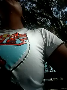 Snapshot of almaswan1 chatting on 01.13.25 almaswan1 online show from 01.13.25