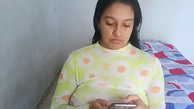 Snapshot of almaswan1 chatting on 02.25.25 almaswan1 online show from 02.25.25