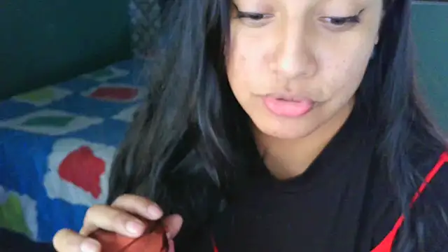 Snapshot of almaswan1 chatting on 10.16.25 almaswan1 online show from 10.16.25