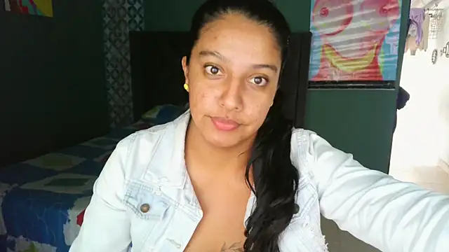 Snapshot of almaswan1 chatting on 10.30.25 almaswan1 online show from 10.30.25