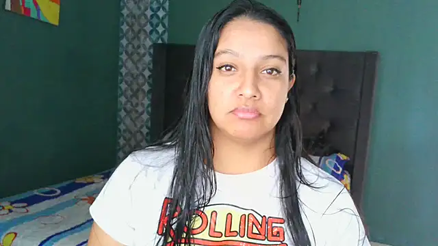 Snapshot of almaswan1 chatting on 11.18.25 almaswan1 online show from 11.18.25