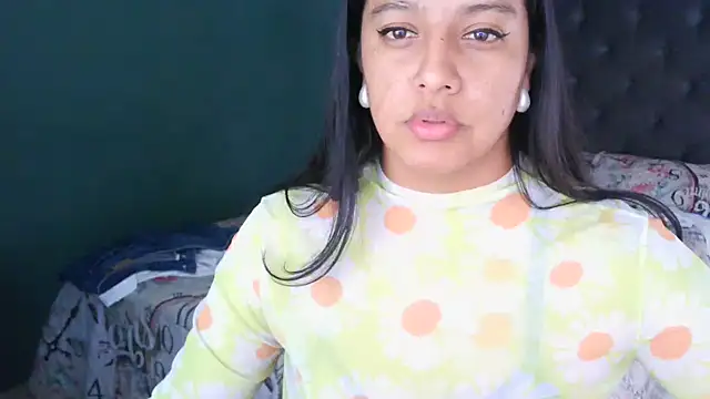 Snapshot of almaswan1 chatting on 11.25.25 almaswan1 online show from 11.25.25