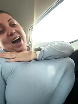 Snapshot of virag chatting on 11.16.25 virag online show from 11.16.25