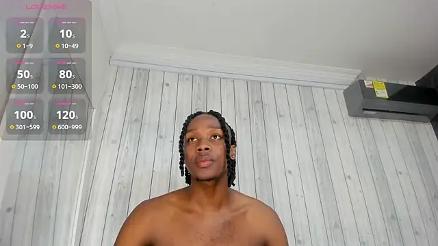 Snapshot of DominicSccott chatting on 02.03.25 DominicSccott online show from 02.03.25