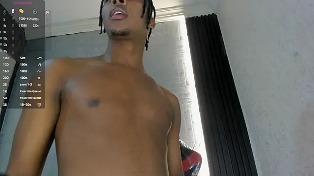 Snapshot of DominicSccott chatting on 09.23.25 DominicSccott online show from 09.23.25