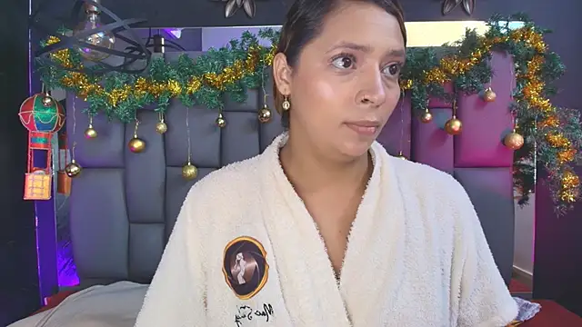  MiaBrown  online show from 12.20.25