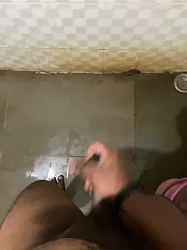 Snapshot of Honeydick7 chatting on 01.15.25 Honeydick7 online show from 01.15.25