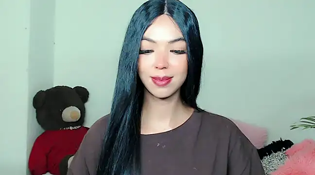 Tanedra collings online show from 12.05.24